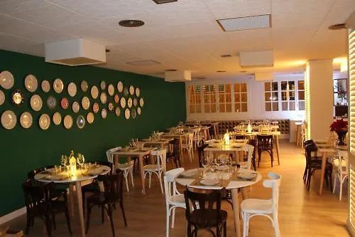 Otel Gatell 2*